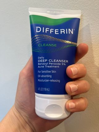 Image may contain Cosmetics Bottle Sunscreen Can and Tin