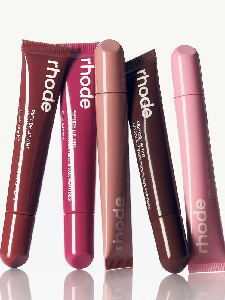 Image may contain: Cosmetics, and Lipstick